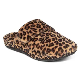 Aetrex Mandy: Women's Slipper Leopard