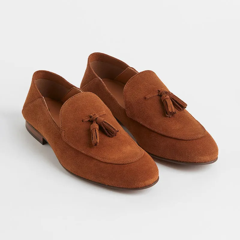 Tasselled leather loafers