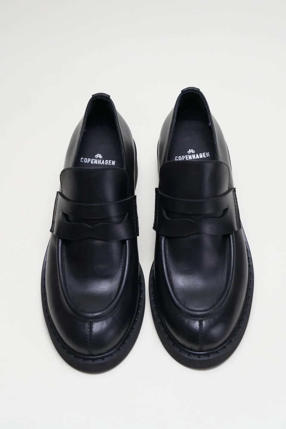 Vitello Black Chunky Loafers